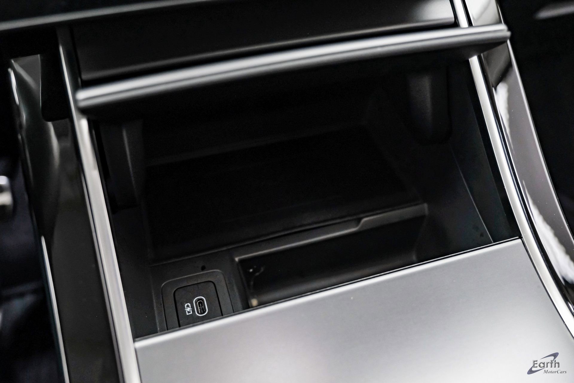 Used 2024 Land Rover Range Rover Evoque Dynamic SE image 54