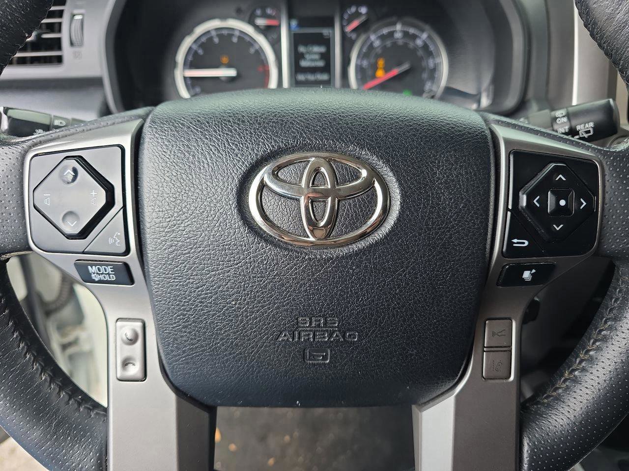 Used 2020 Toyota 4Runner Limited image 19
