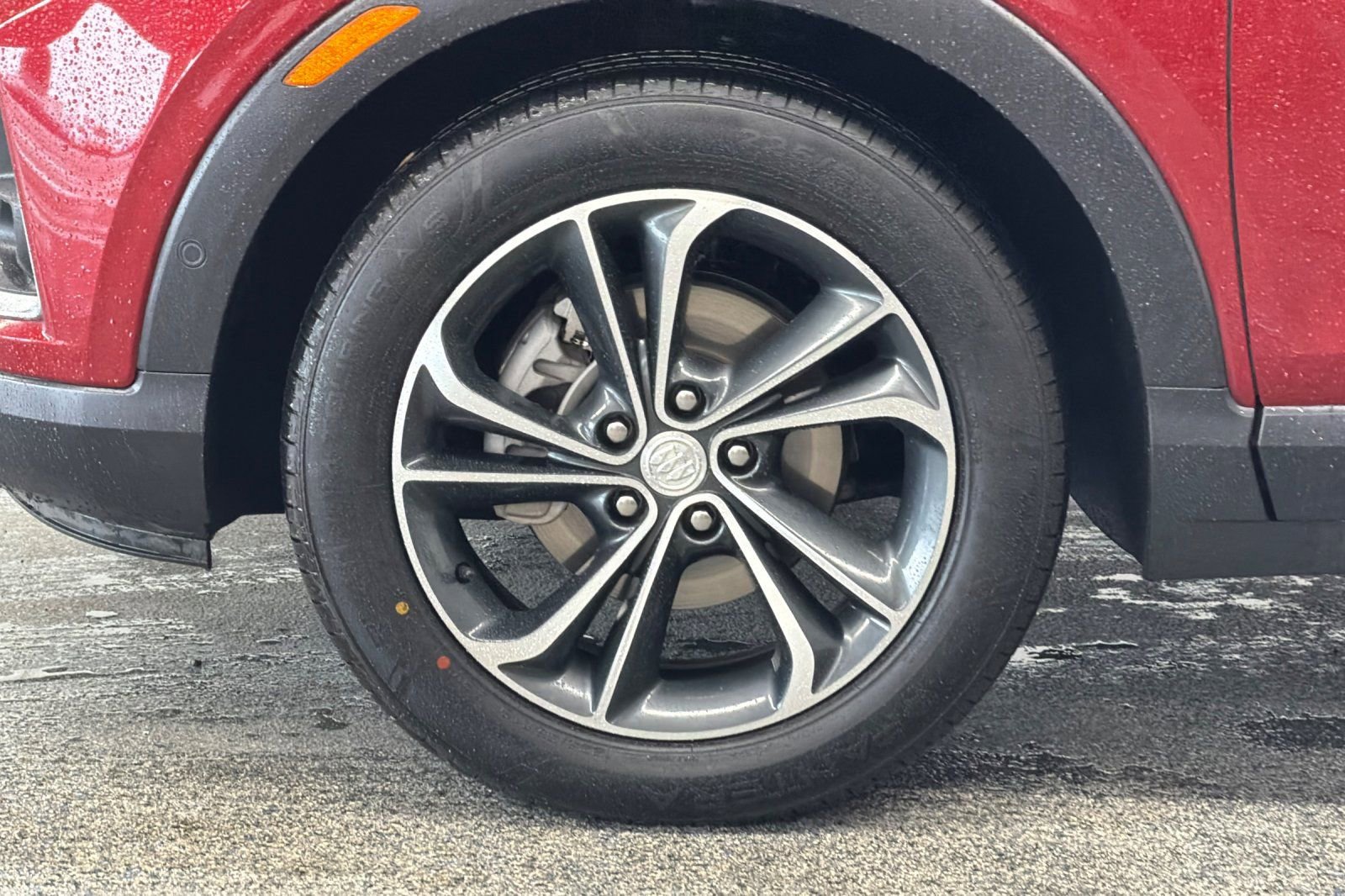 Used 2021 Buick Encore GX Essence w/ Advanced Technology Package image 25