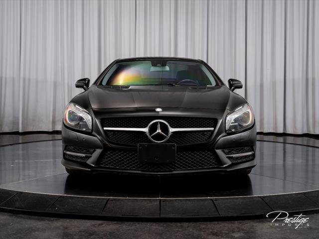 Used 2015 Mercedes-Benz SL 550 image 2