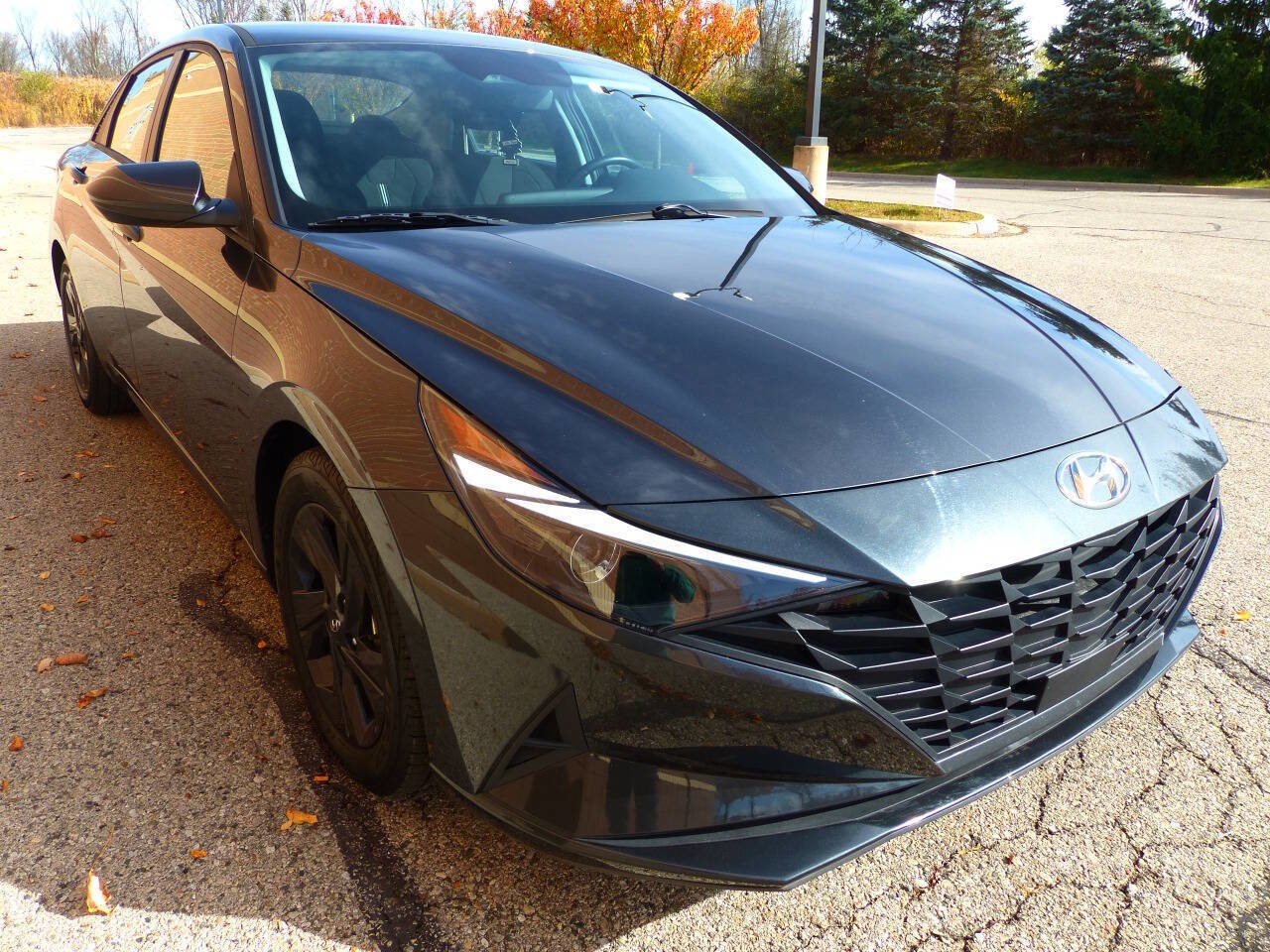 Used 2021 Hyundai Elantra SEL w/ Convenience Package image 11