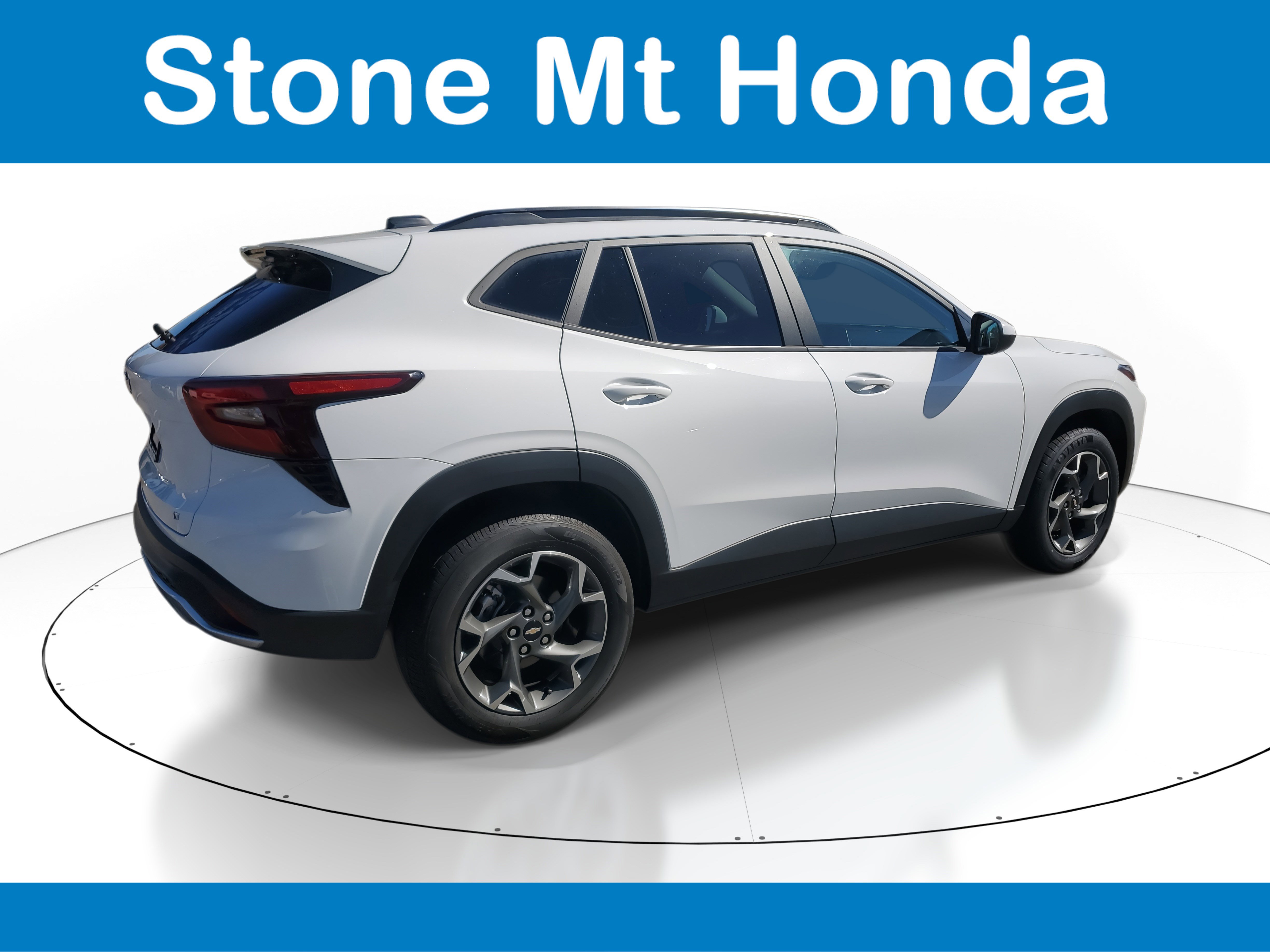 Used 2024 Chevrolet Trax LT image 6