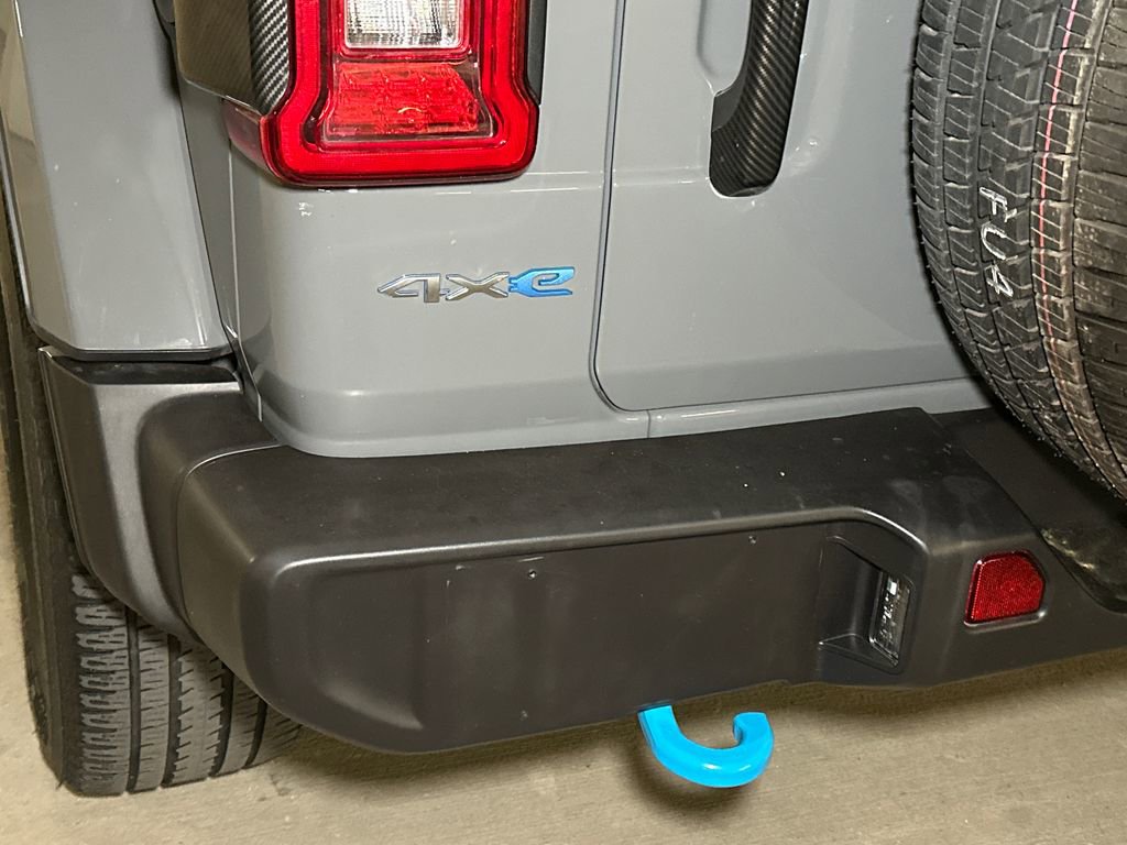 Used 2023 Jeep Wrangler Unlimited Sahara w/ Cold Weather Group image 5