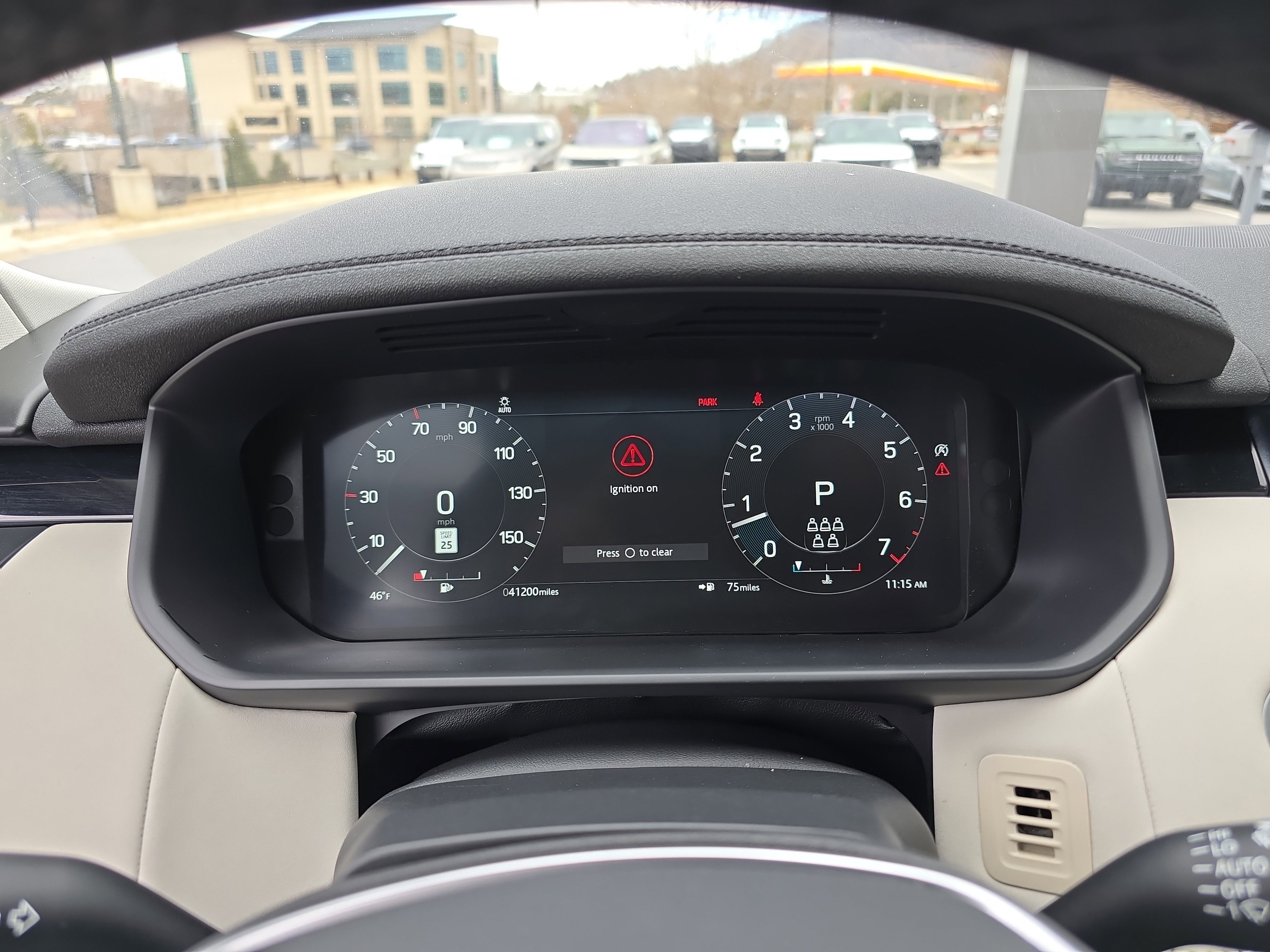 Used 2021 Land Rover Discovery S image 31