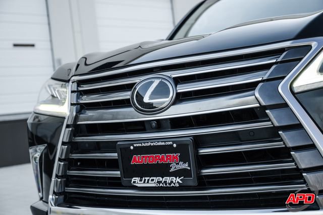 Used 2021 Lexus LX 570 4WD w/ Luxury Package image 23