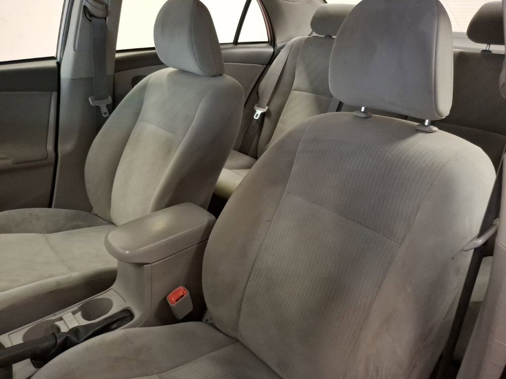 Used 2010 Toyota Corolla LE image 18