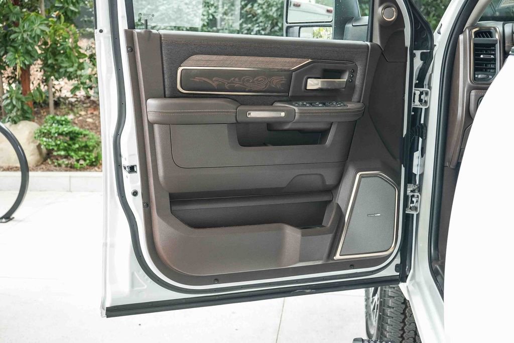 New 2026 RAM 2500 Limited image 27