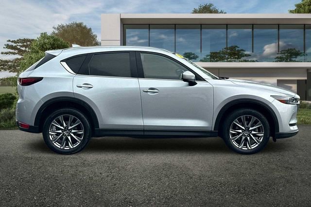 Used 2019 MAZDA CX-5 Signature image 3
