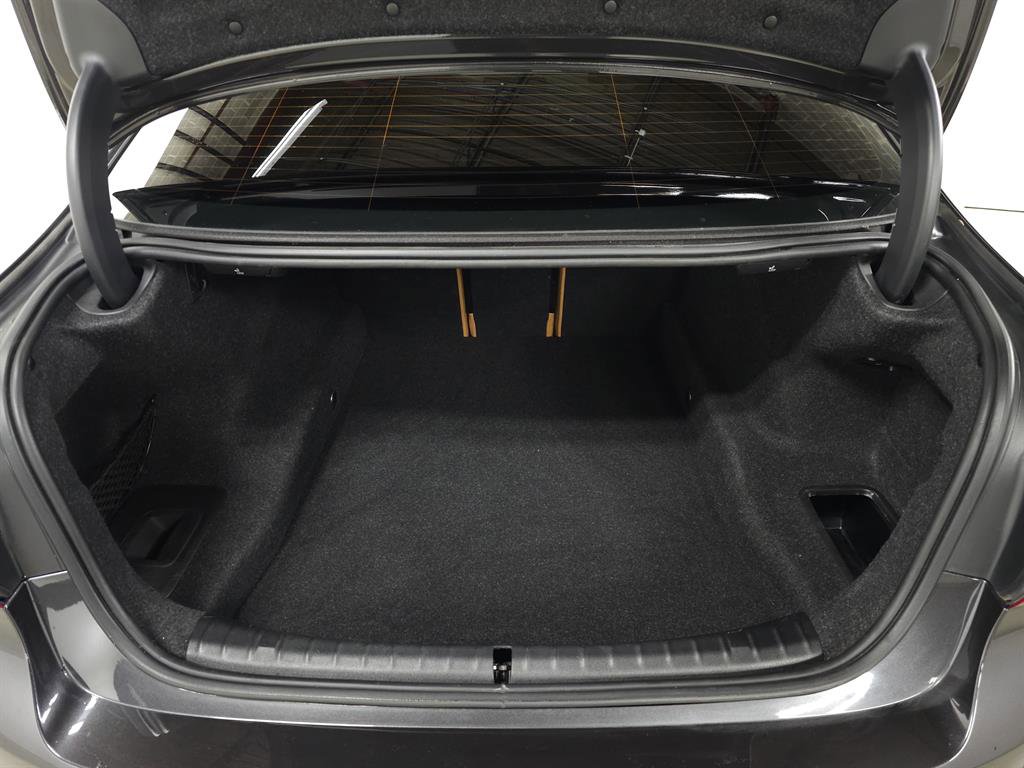 Used 2020 BMW M550i xDrive w/ Executive Package image 7