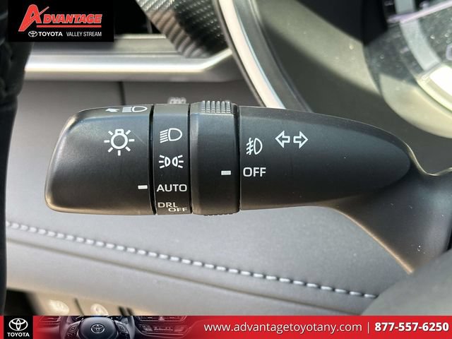 Used 2023 Toyota Highlander XSE AWD/4WD image 30