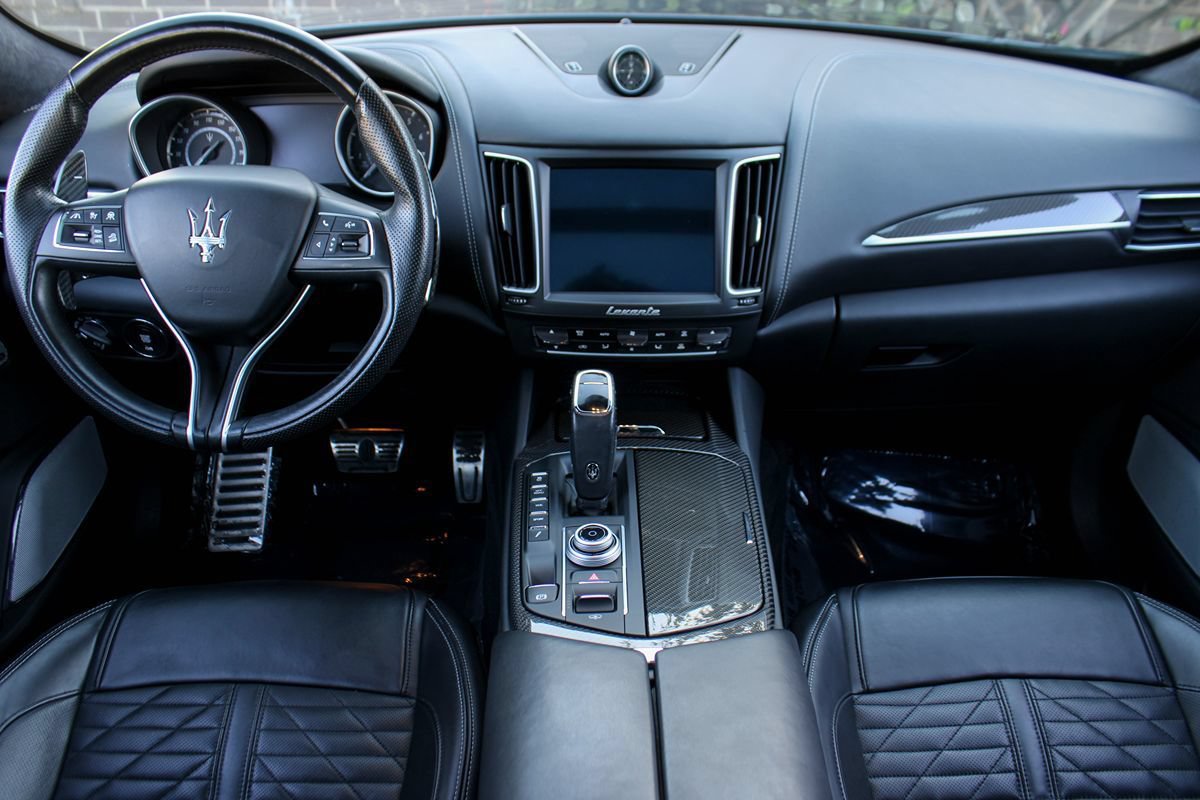Used 2020 Maserati Levante GTS AWD/4WD image 13