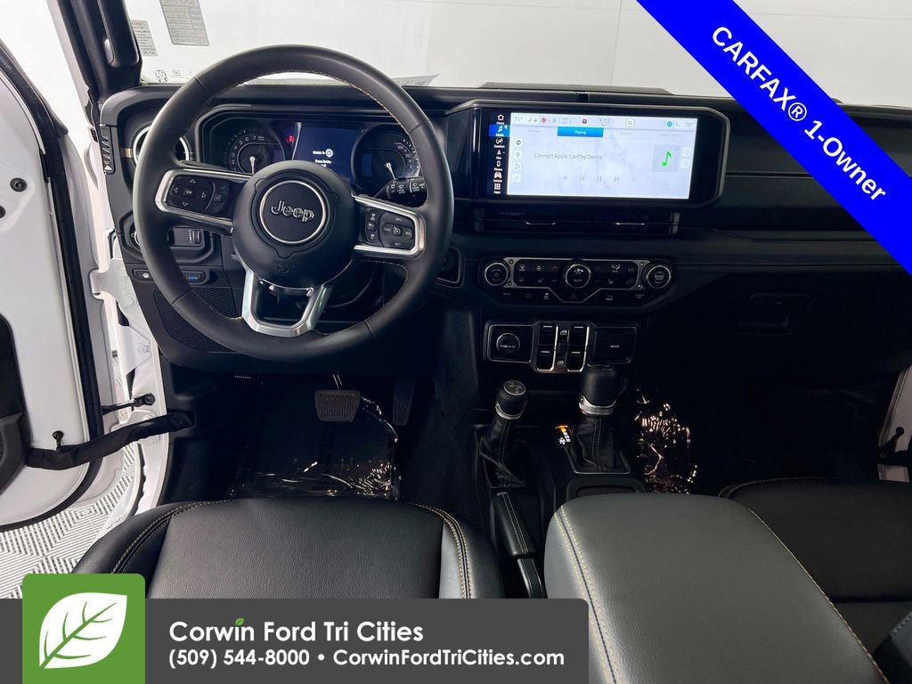 Used 2024 Jeep Wrangler Unlimited Sahara w/ Technology Group image 23