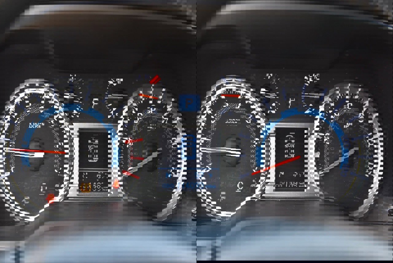 Used 2015 Toyota 4Runner Limited image 24