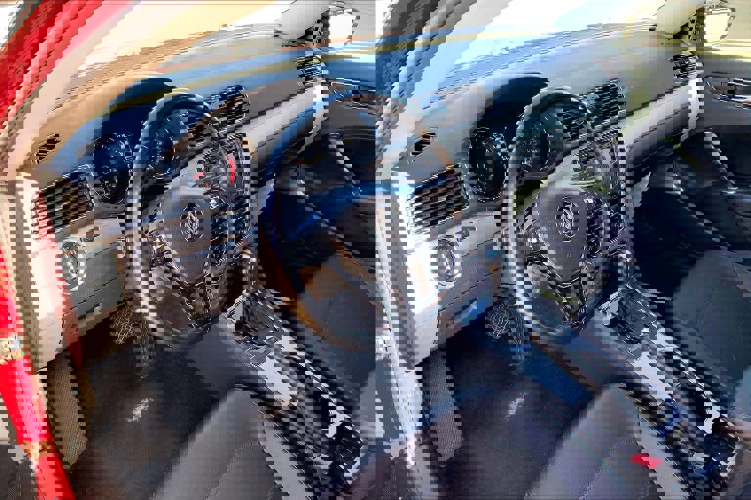 Used 2019 Volkswagen Passat 2.0T Wolfsburg image 17