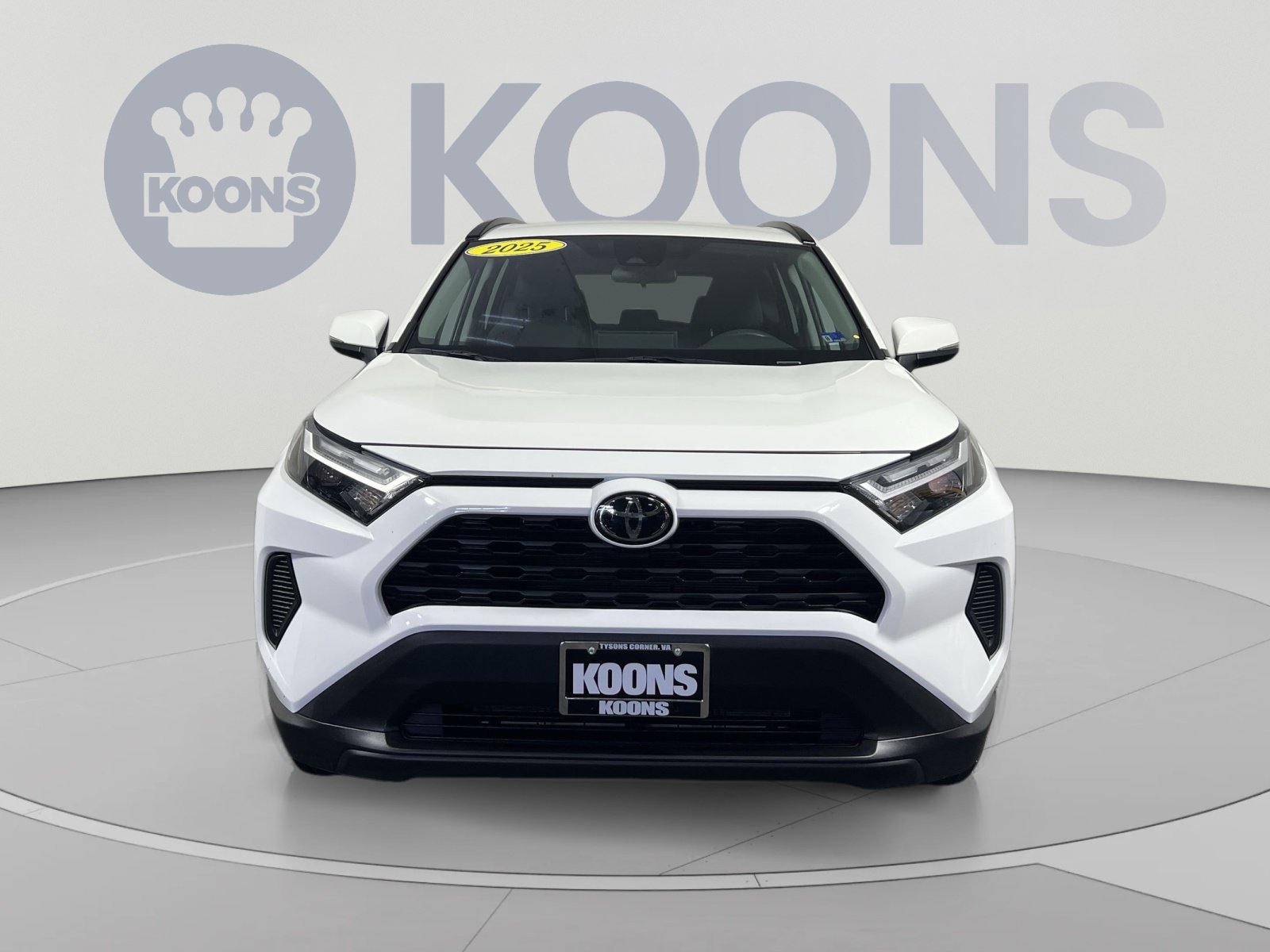 Used 2025 Toyota RAV4 XLE AWD/4WD image 11