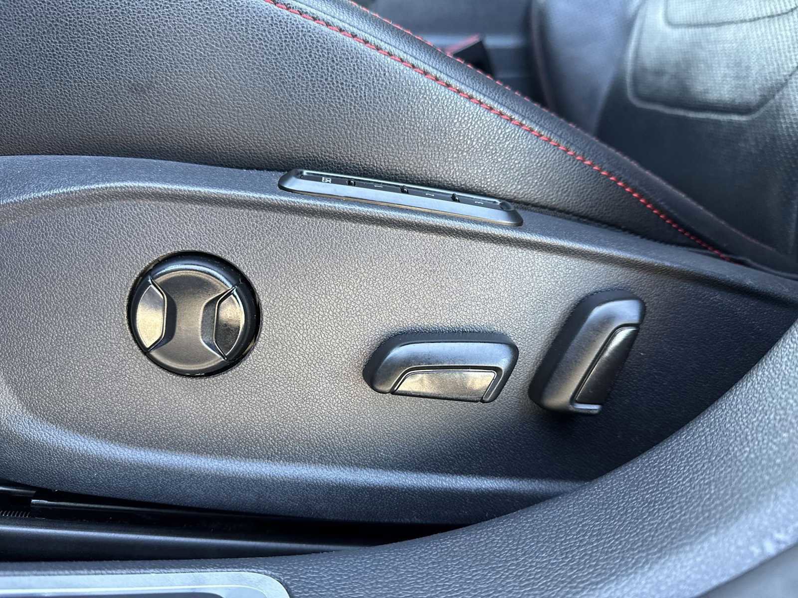 Used 2019 Volkswagen Jetta GLI Autobahn image 16