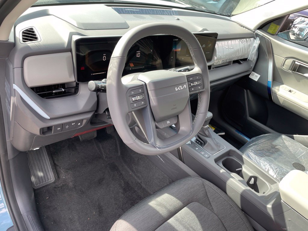 New 2027 Kia Seltos S FWD image 9