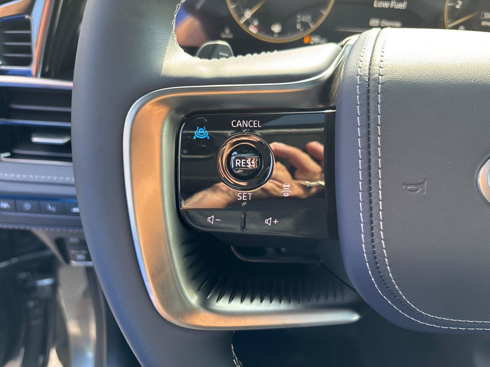 New 2027 INFINITI QX80 Sensory AWD/4WD image 19