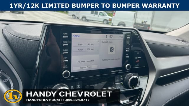 Used 2021 Toyota Highlander XLE AWD/4WD image 22