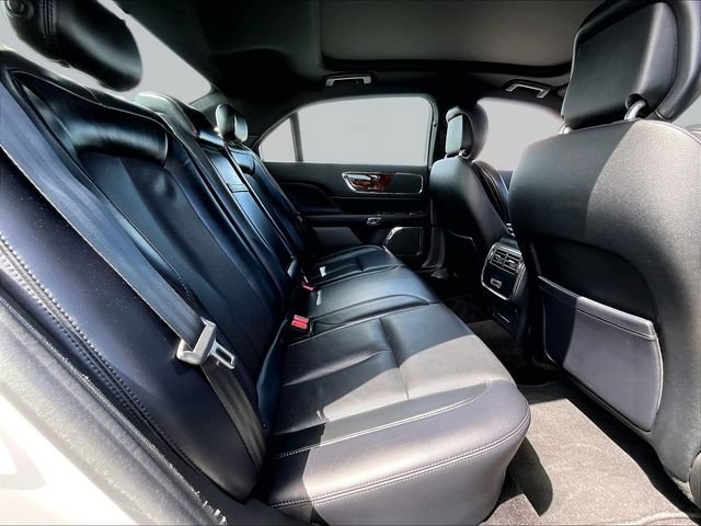 Used 2018 Lincoln Continental Select w/ Continental Climate Package AWD/4WD image 16