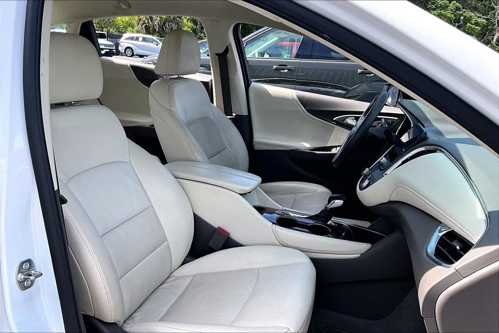 Used 2024 Chevrolet Malibu LT FWD image 27