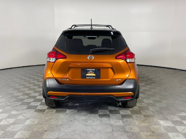 Used 2019 Nissan Kicks SR w/ SR Premium Package FWD image 23