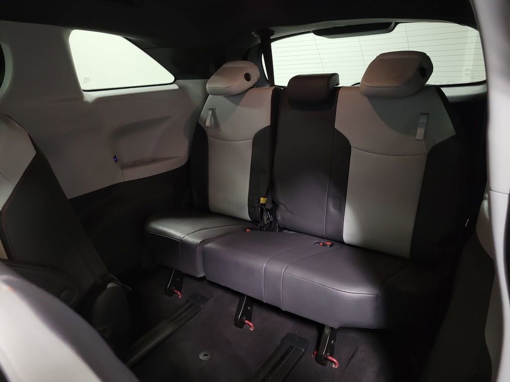 Used 2023 Toyota Sienna XSE w/ XSE Plus Package AWD/4WD image 25