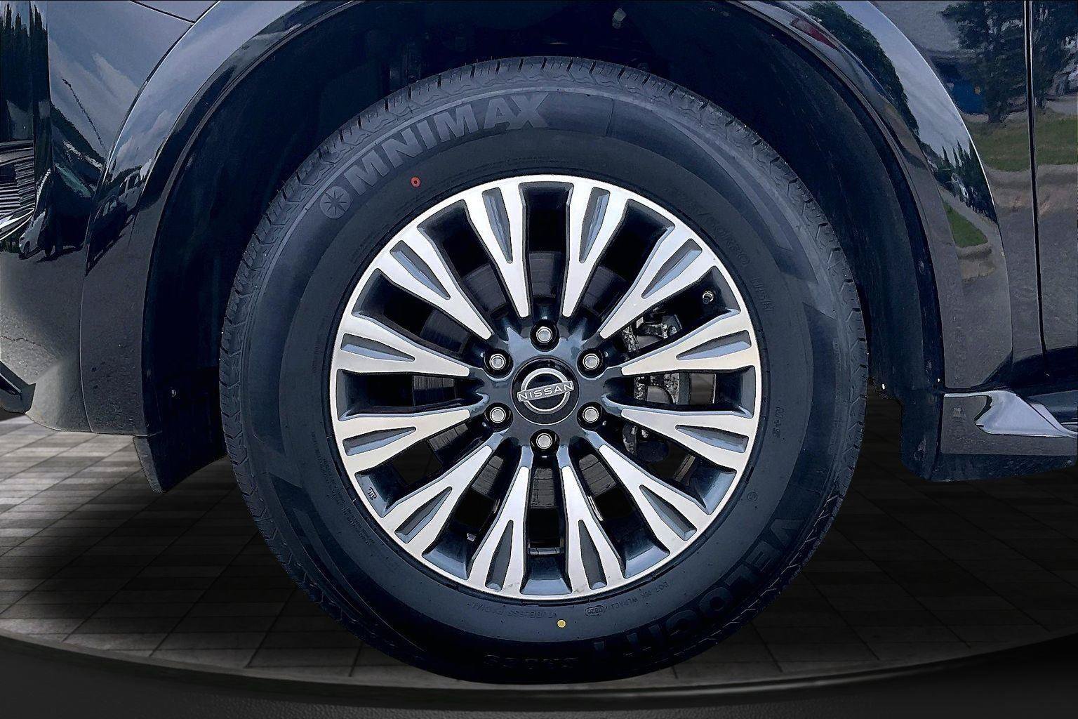 Certified 2023 Nissan Armada SL w/ Midnight Edition Package AWD/4WD image 9