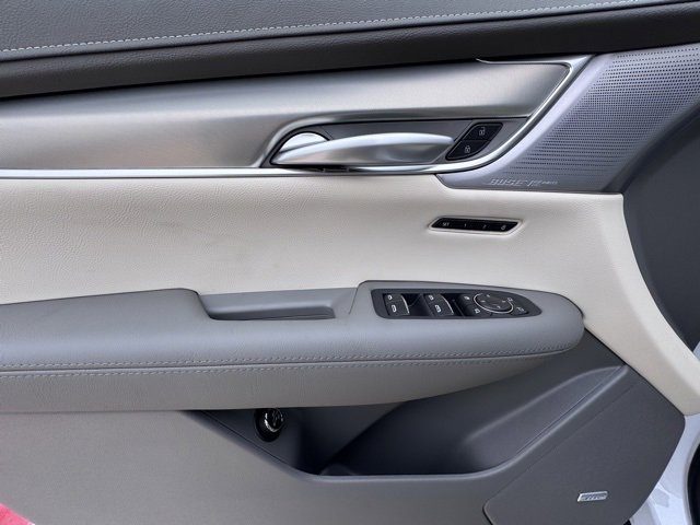New 2026 Cadillac XT5 Premium Luxury image 13
