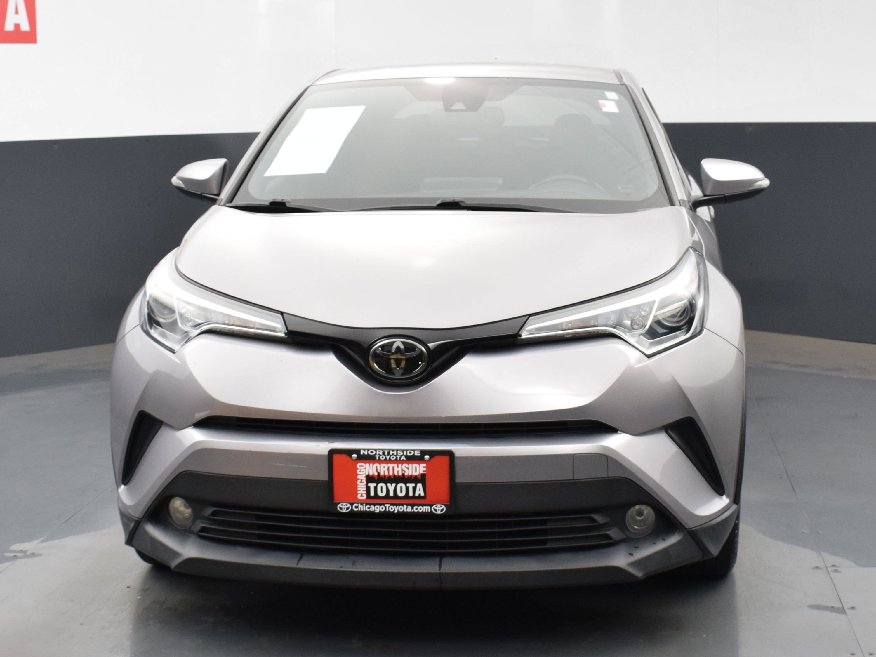 Used 2018 Toyota C-HR XLE FWD image 7