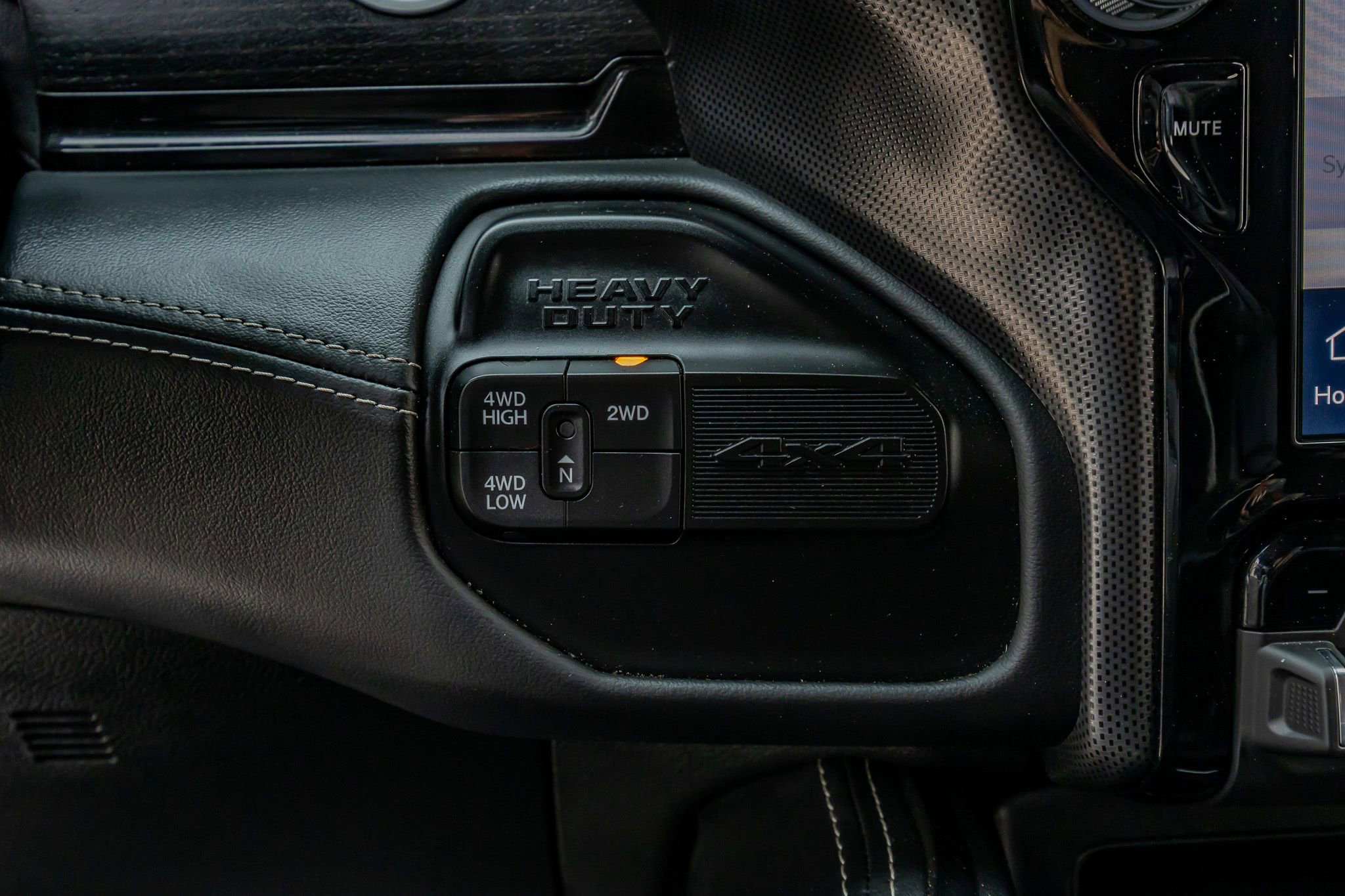 Used 2024 RAM 2500 Limited image 23