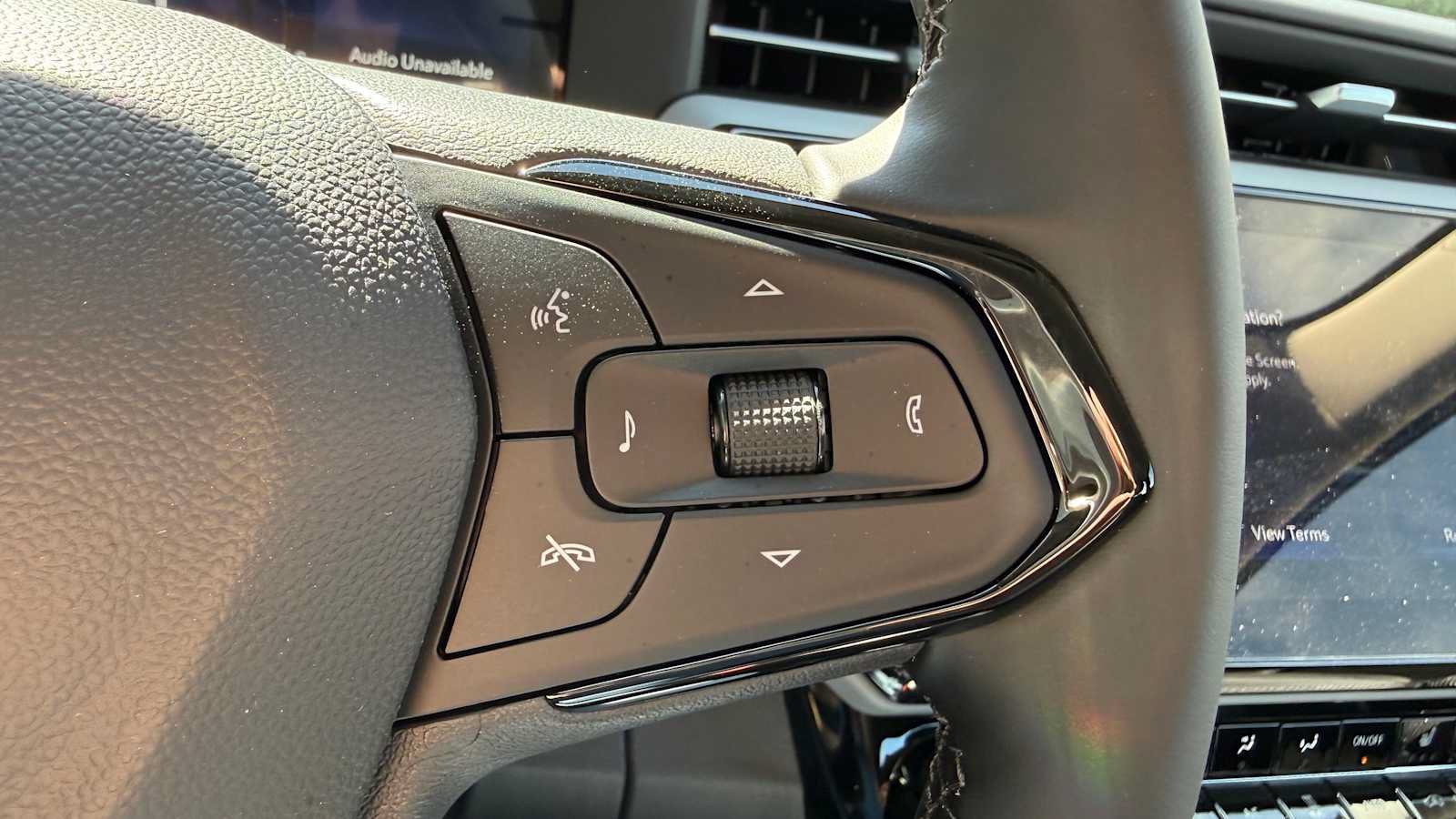 New 2027 Chevrolet Bolt LT w/ Comfort Package FWD image 13