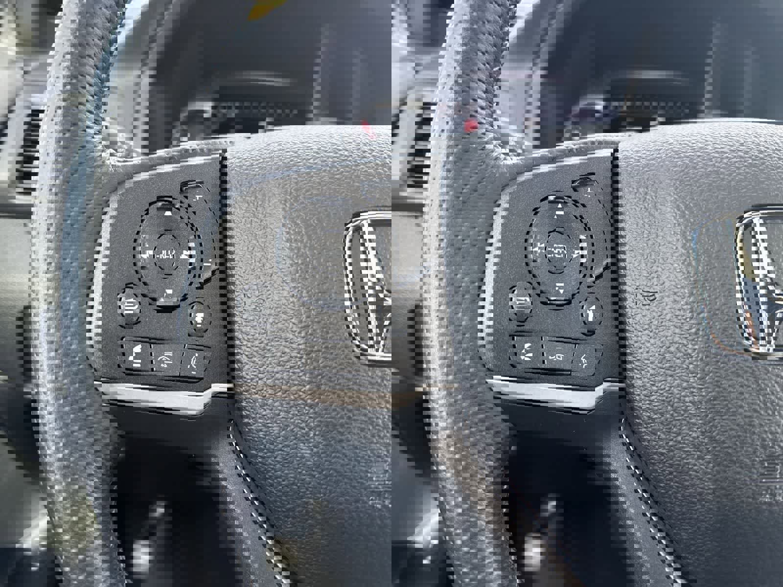 Used 2023 Honda Passport EX-L image 27