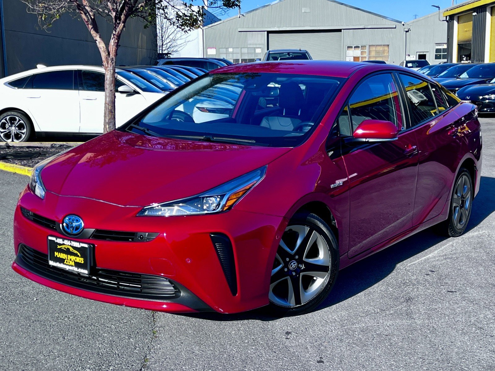 Used 2020 Toyota Prius XLE image 2