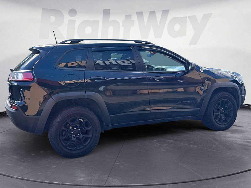 Used 2021 Jeep Cherokee Trailhawk AWD/4WD image 5