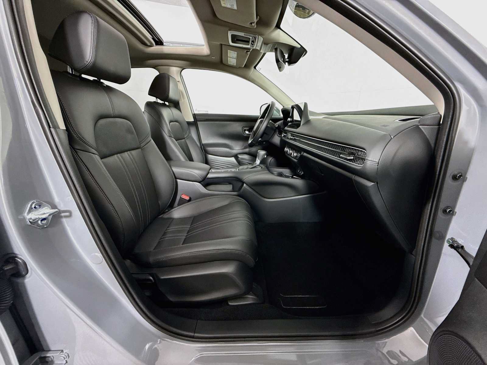 Used 2027 Honda HR-V EX-L image 26