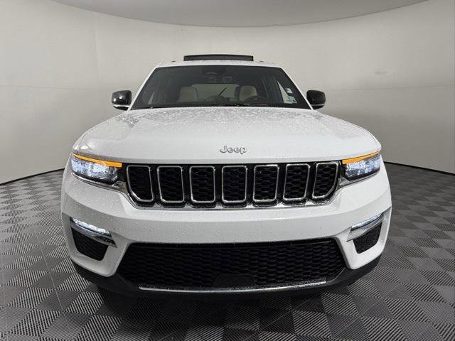 Certified 2025 Jeep Grand Cherokee Limited image 2