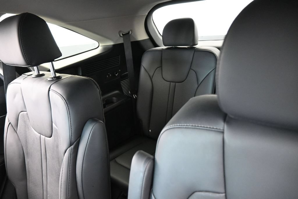 Used 2023 Kia Sorento EX w/ Panoramic Sunroof Package FWD image 39
