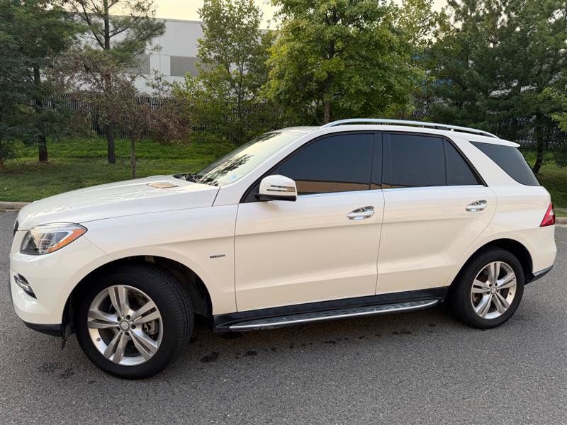 Used 2012 Mercedes-Benz ML 350 BlueTEC 4MATIC image 5