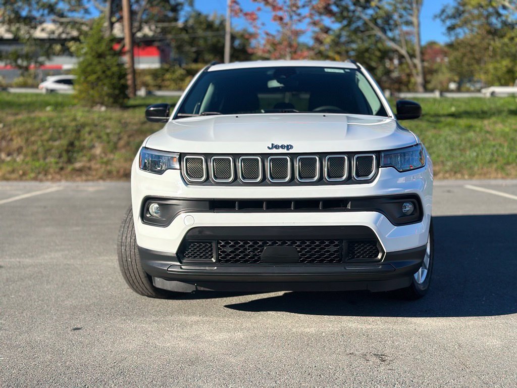Used 2022 Jeep Compass Latitude AWD/4WD image 10