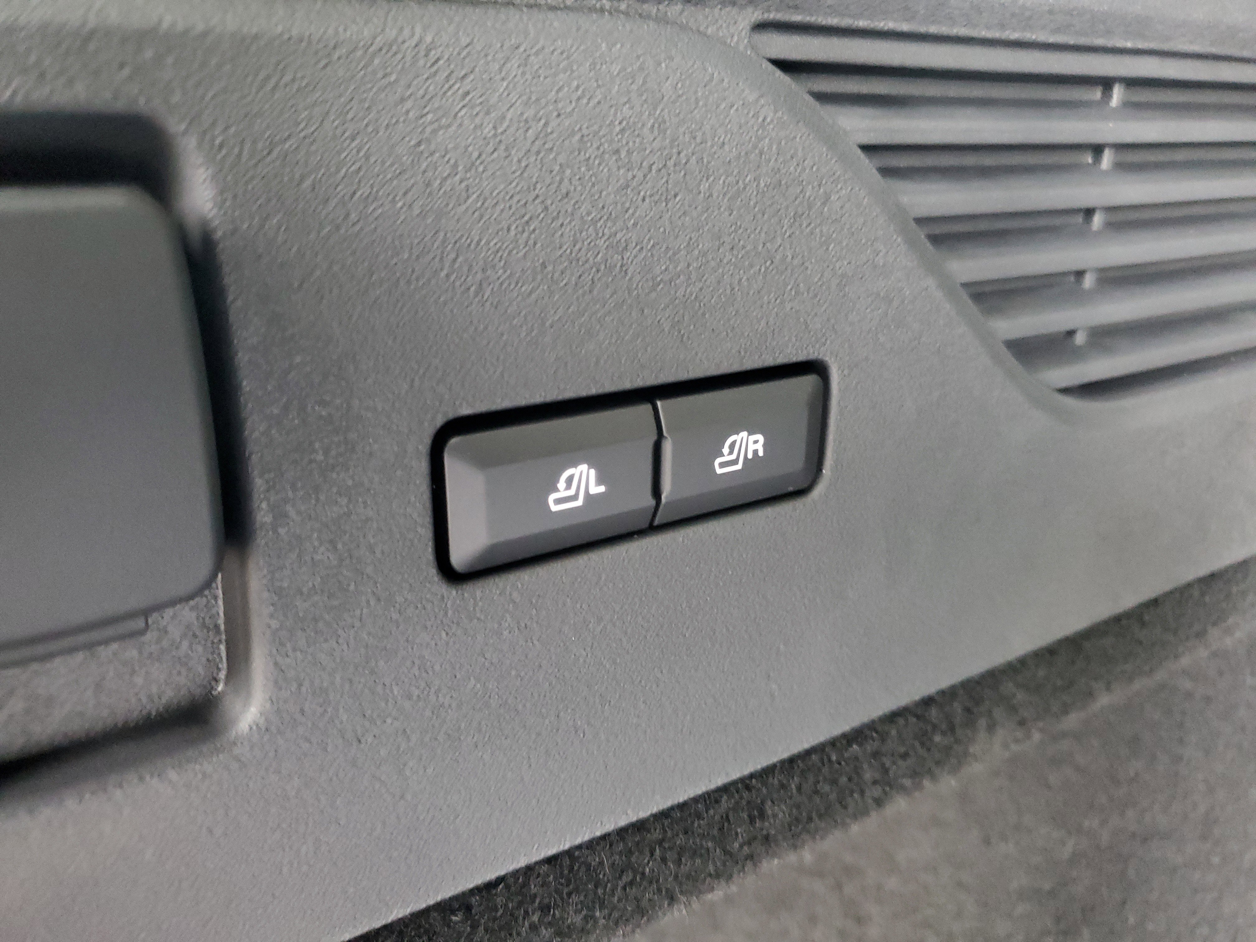 New 2026 Lincoln Nautilus Premier w/ Equipment Group 102A image 33