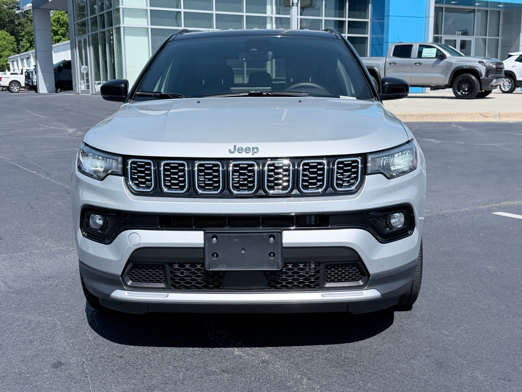 Used 2025 Jeep Compass Limited AWD/4WD image 3