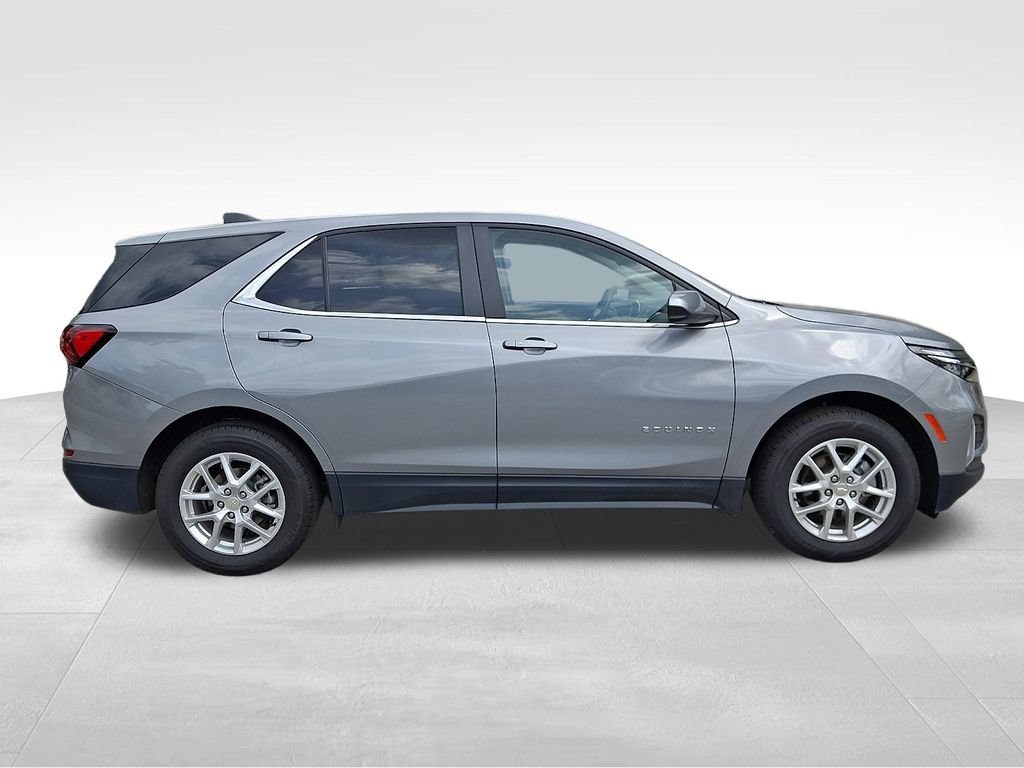 Used 2024 Chevrolet Equinox LT AWD/4WD image 7