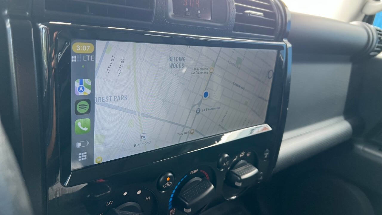 Used 2009 Toyota FJ Cruiser 2WD image 14