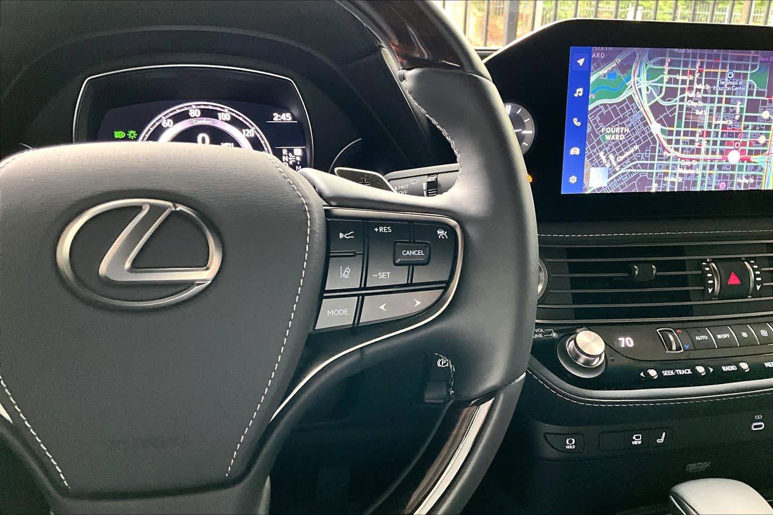 Used 2023 Lexus LS 500 AWD w/ Luxury Package image 24
