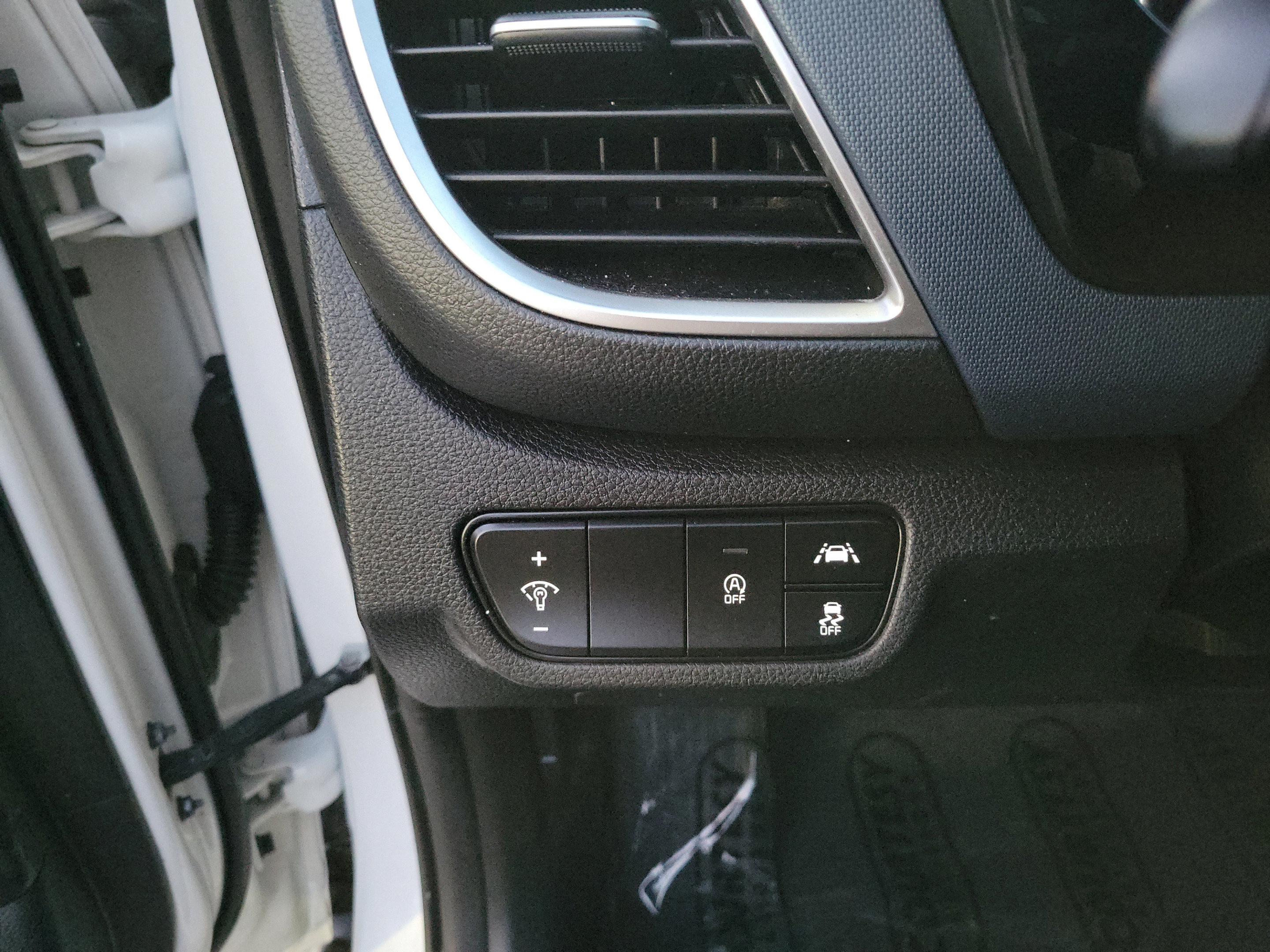 Certified 2023 Kia Seltos S w/ Navigation Package FWD image 30