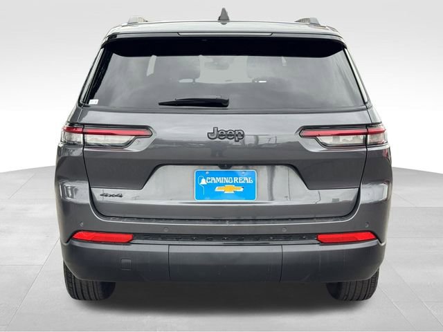 Used 2024 Jeep Grand Cherokee L Laredo image 3