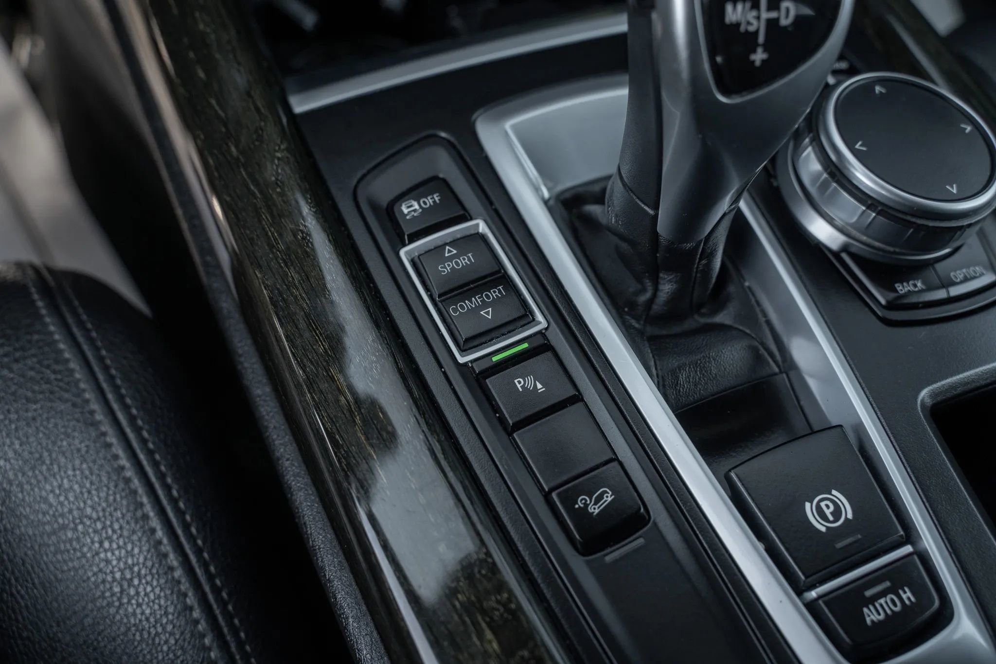 Used 2018 BMW X5 xDrive35i w/ M Sport Package image 28