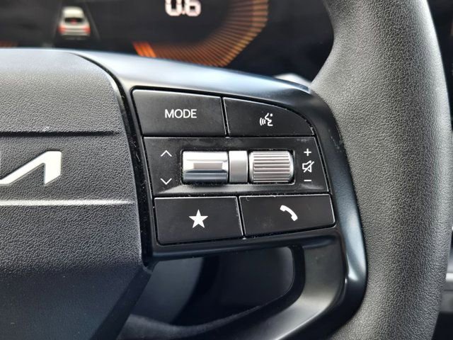 Used 2025 Kia K4 LXS image 20