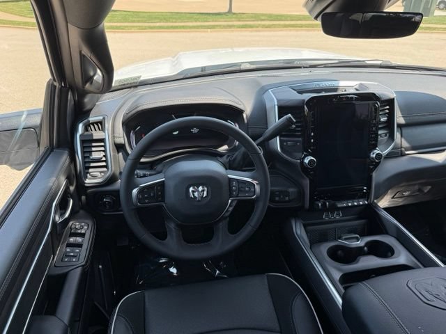 Used 2026 RAM 3500 Laramie w/ Towing Technology Group AWD/4WD image 31